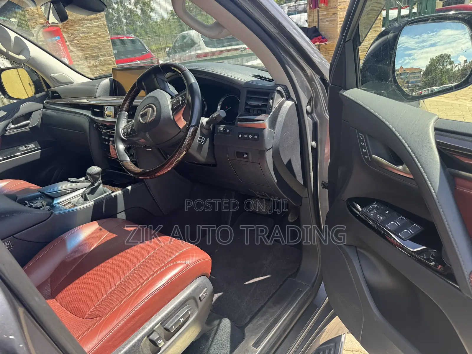 Lexus LX 2017 Silver