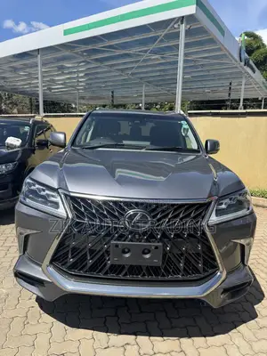 Lexus LX 2017 Silver