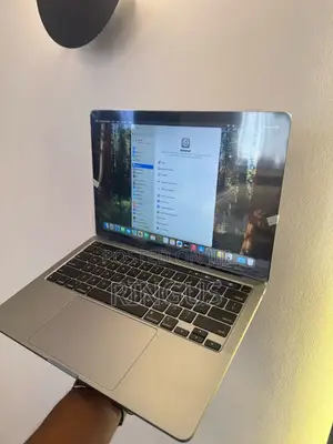 New Laptop Apple MacBook Pro 2020 M1 16GB Apple M1 SSD 512GB