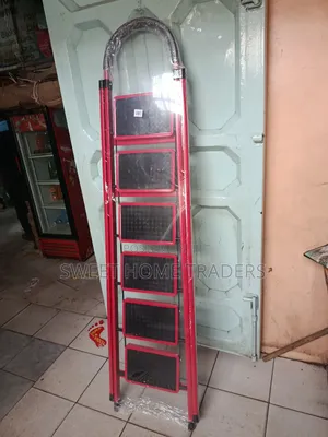 Foldable 6 Step Ladder