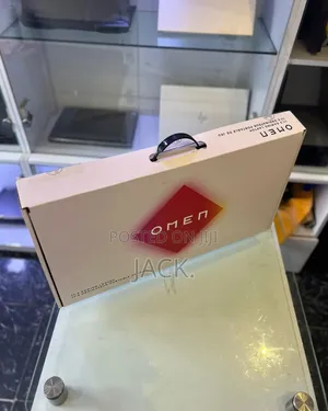 New Laptop HP Omen 17 32GB Intel Core I7 SSD 1T