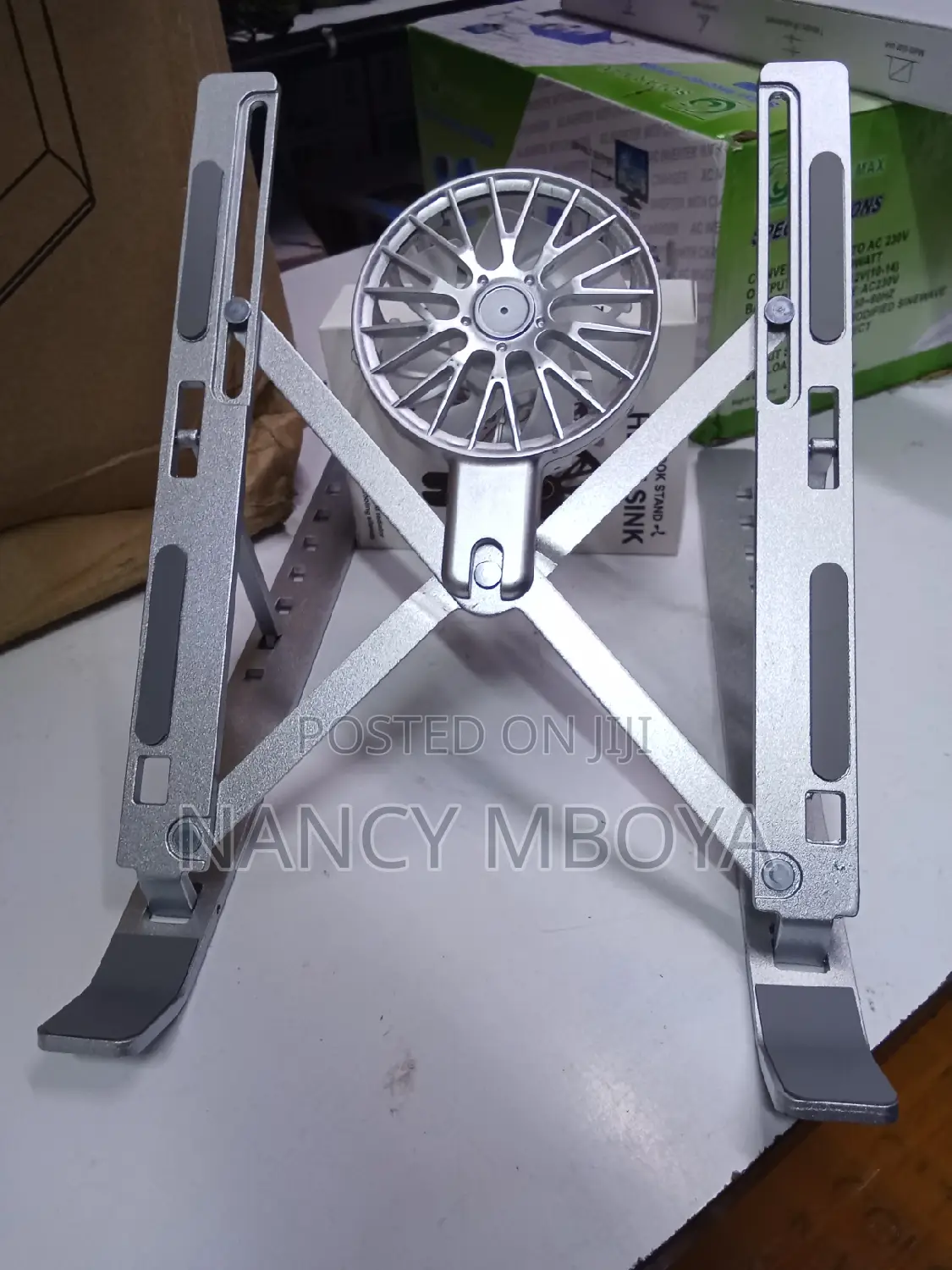 Aluminum Laptop Stand With a Fan