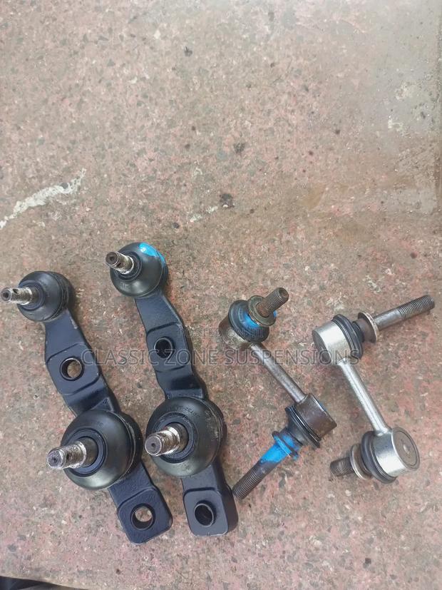 Toyota Crown Stabilizer Links and Balljoints