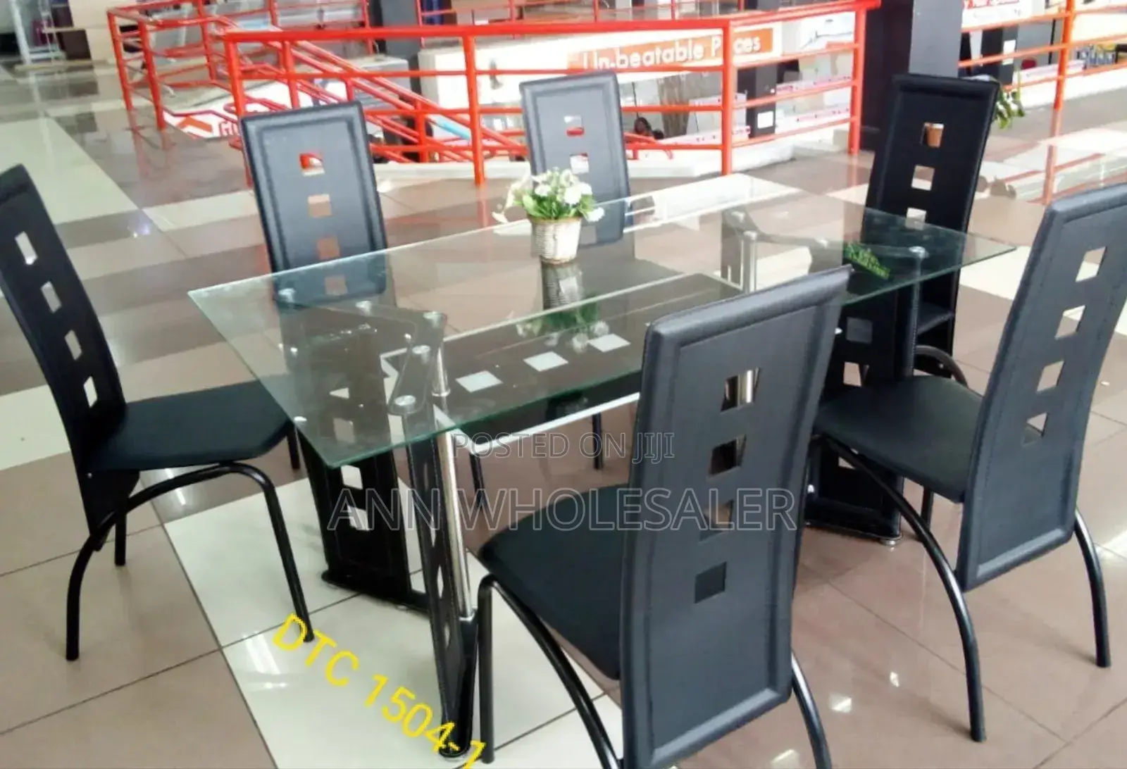 6 Sitter Dinning Table
