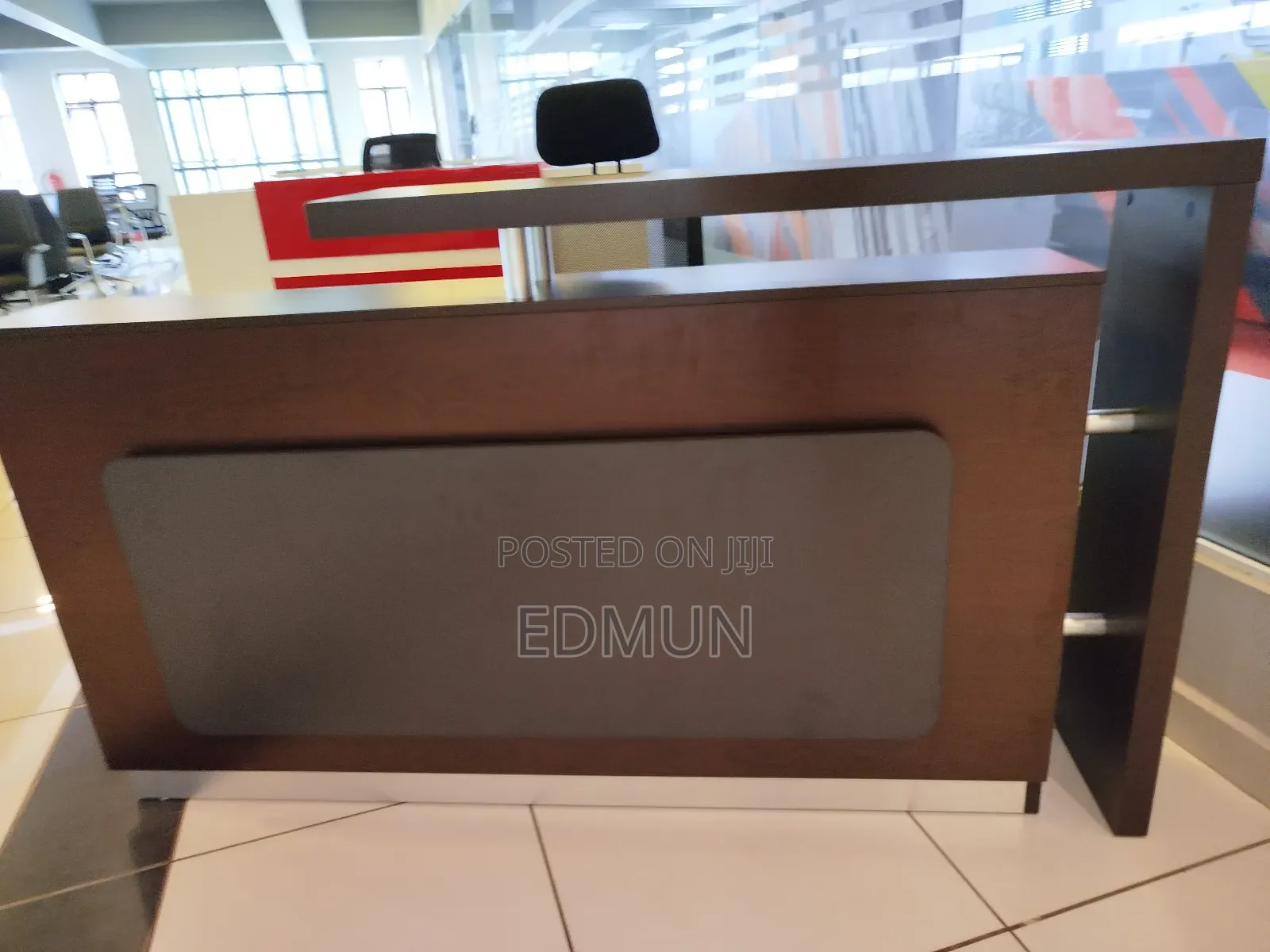 Receptionist Counter