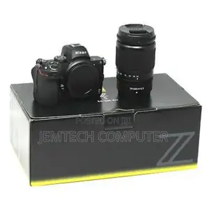 Nikon Z5 With 24-200
