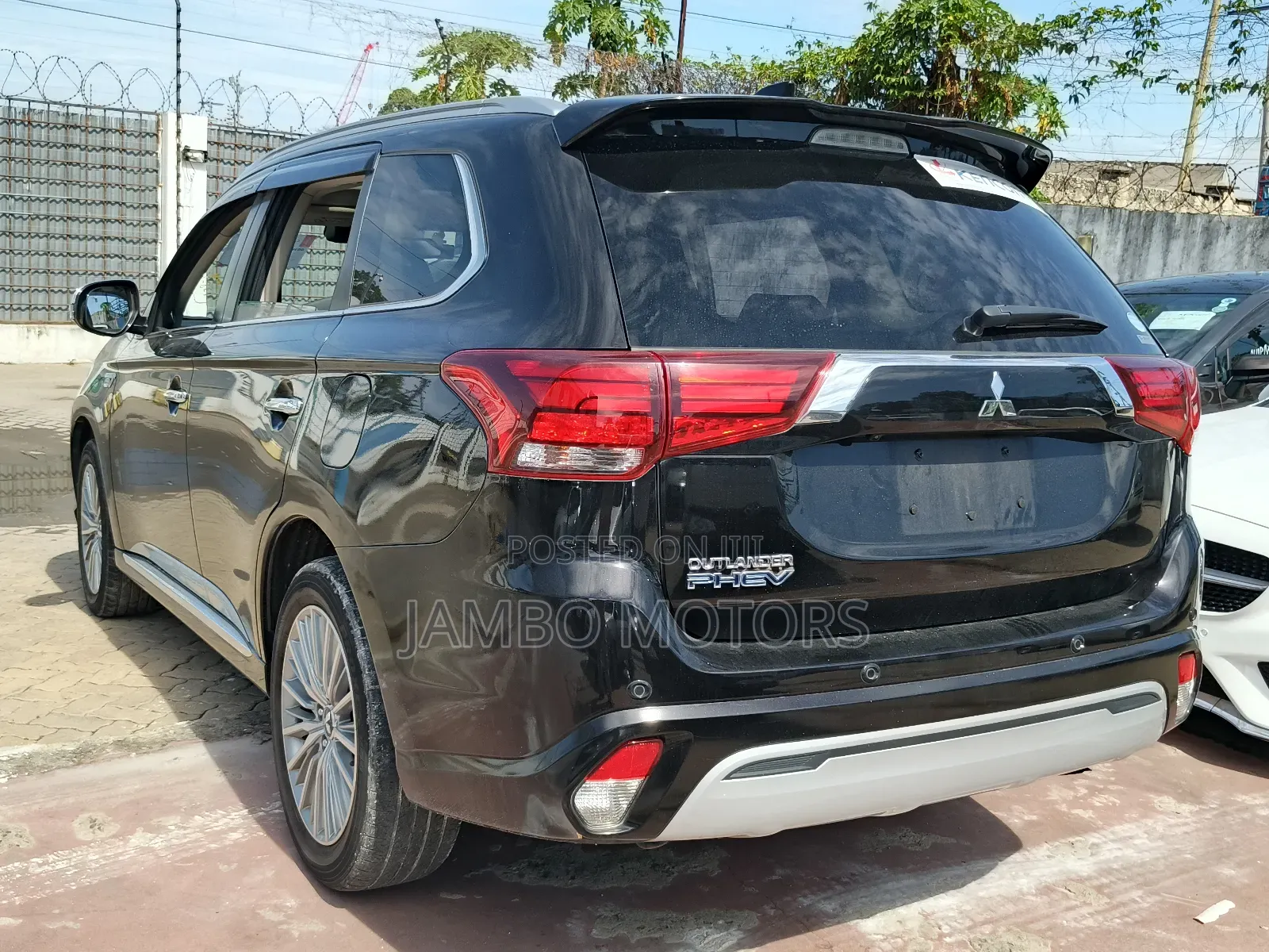 Mitsubishi Outlander 2.0 PHEV AWD 2019 Black