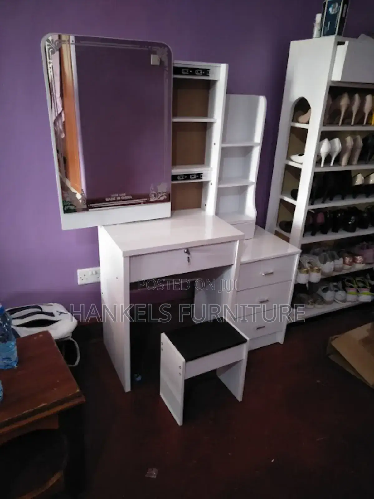 White Black Stool Dressing Table