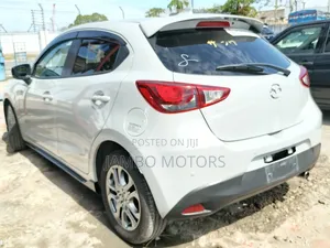 Mazda Demio 2019 Silver