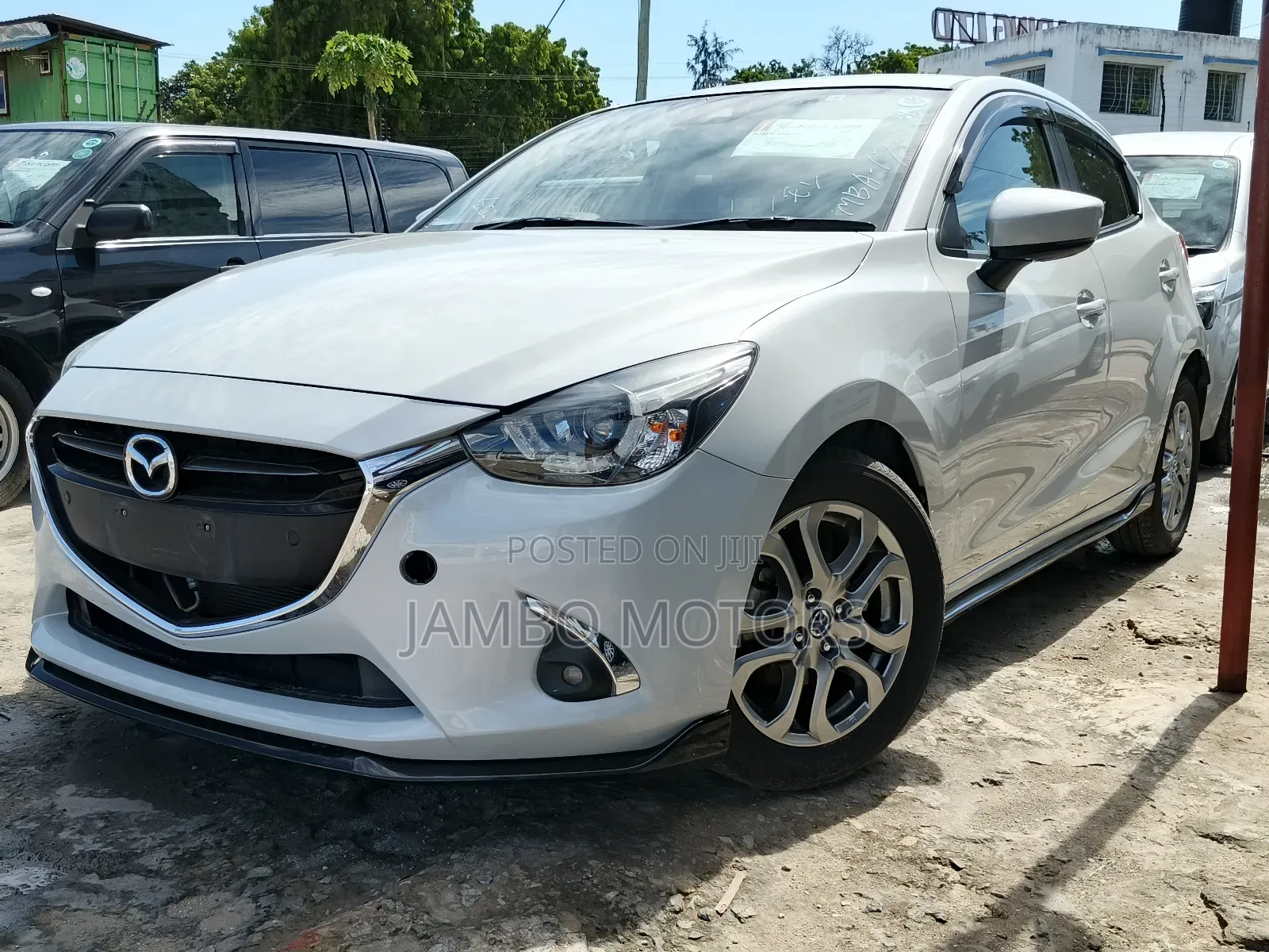 Mazda Demio 2019 Silver