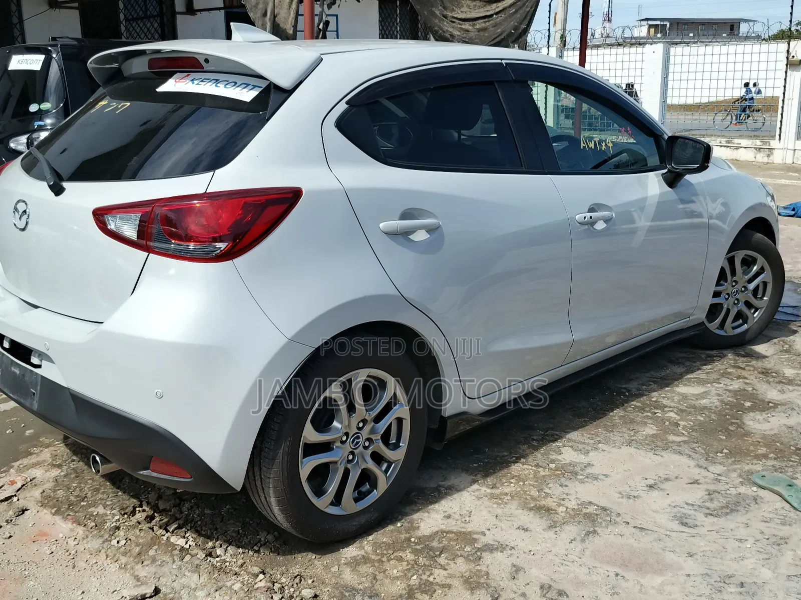 Mazda Demio 2019 Silver