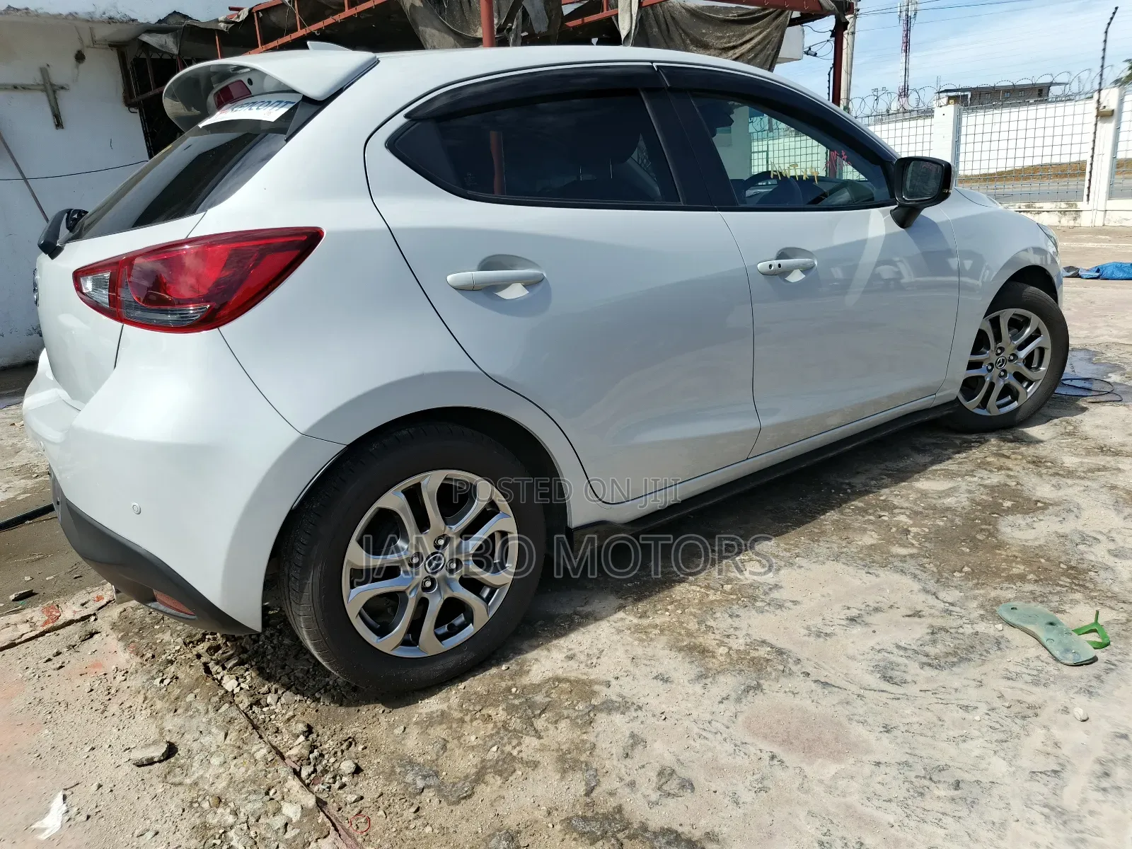 Mazda Demio 2019 Silver