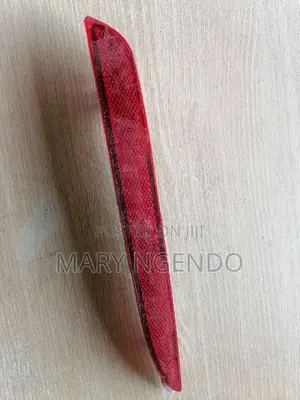 Rear Bumper Reflector for Mazda Axela