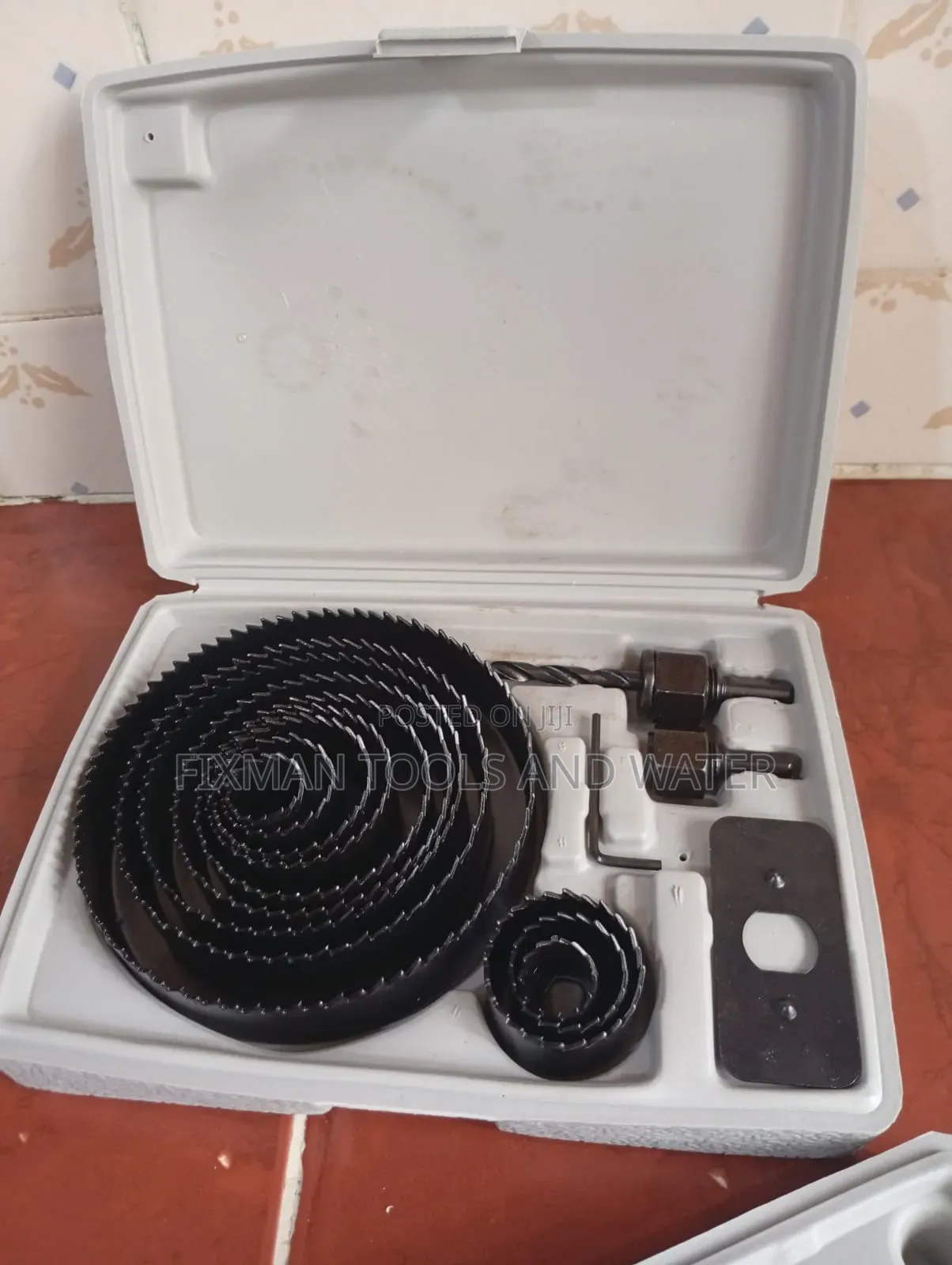 Sharp Wood Hole Saw Set 16 Pcs