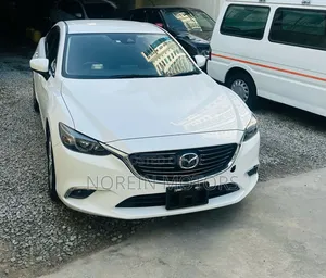 Mazda Atenza 2018 Off white