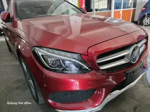 Mercedes-Benz C200 2018 Red