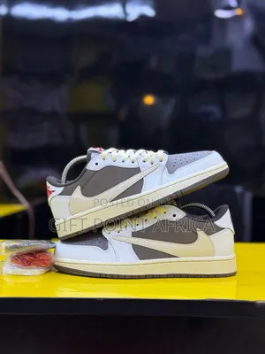 Air Jordan 1 Low X Travis Scott "Reverse Mocha"