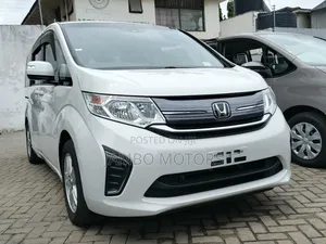 Honda Stepwgn 2018 White