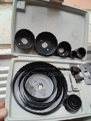 16pc Hole Saw Set Suitable for Wood and Plastic