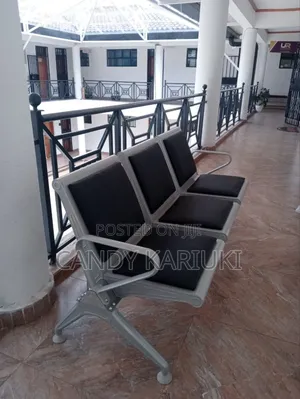 Black Heavy Duty Padded Waiting Bench