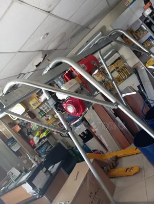 1000kgs Concrete Hoist/ Crane