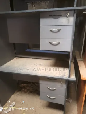 Strong Office/Study Table