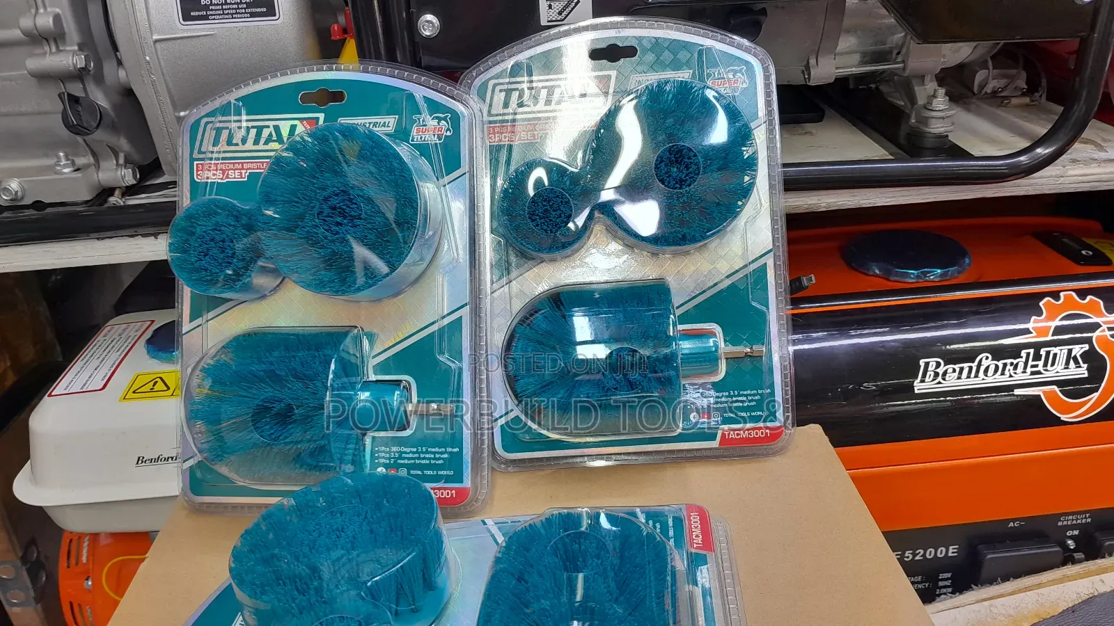 Total 3pcs Medium Brush for Cleaning