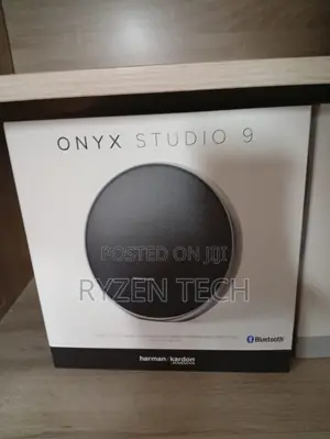 Onyx Studio 9