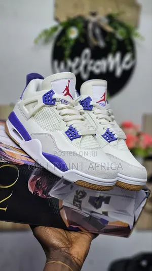 Jordan 4 Purple 1st Leather
Unisex Sneakers
