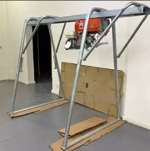 Honda Concrete Hoist