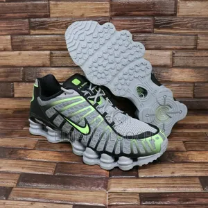 Nike Shox Tl Wolf Grey
Size 39__________45.
Price