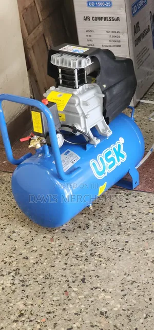 Air Compressor Machine With 25l Capacity 1500w 2hp Motor