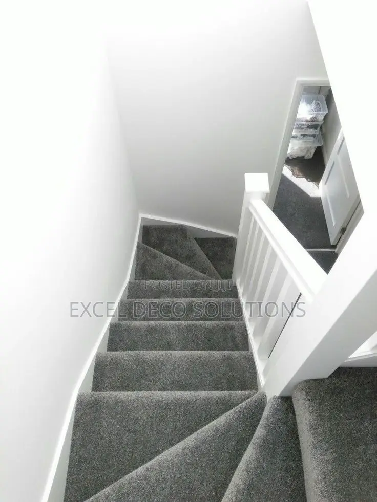 Gray Staircase Vip Wall to Wall Carpet