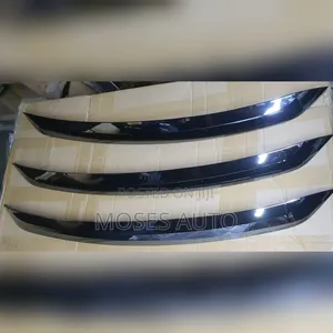 Harrier Bonnet Chrome Moulding