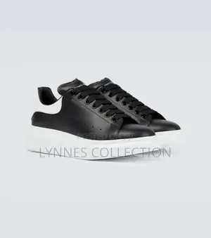 Alexander Mcqueen ( Black White)
