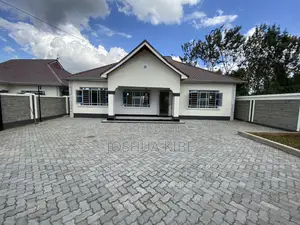 3bdrm Bungalow in Mugutha Estate, Ruiru for sale