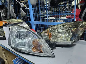 Mitsubishi Lancer Cedia Headlights Available