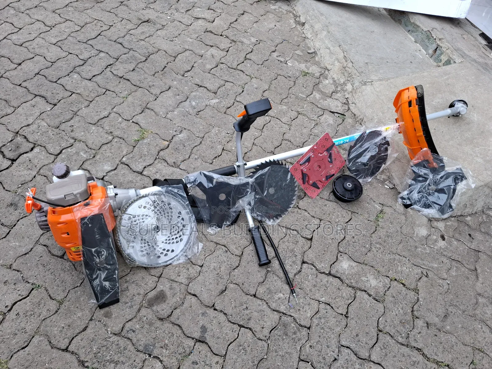 Grass Cutter/Brush Cutter,8 Blades in 1machine.