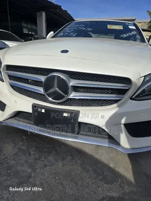Mercedes-Benz C180 2018 Off white