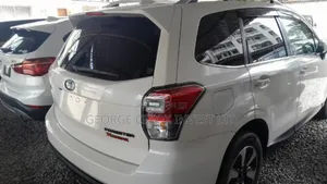 Subaru Forester 2018 White
