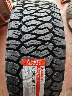 265 /65 R17 Maxxis Razr 811.