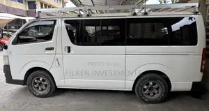 Toyota HiAce 2012 White