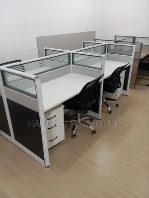 4 Way Workstation Partitioned (White)