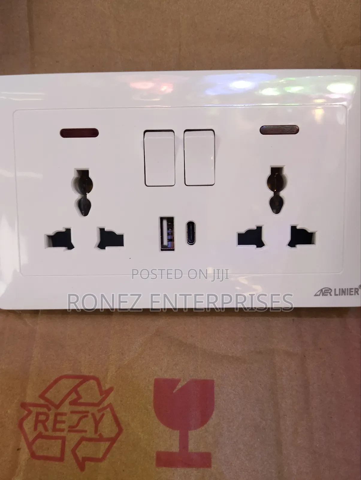 Twin Sockets Type C White.Tws5c