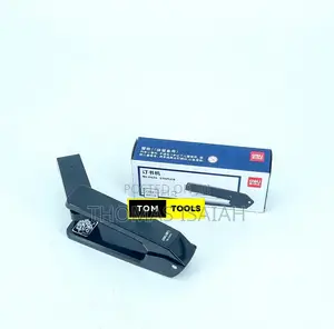 Deli 360° Rotatable Swivel Stapler
