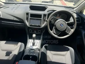 Subaru Impreza 2.0i AWD Hatchback 2018 Silver