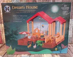 67 Pieces Kids Doll House/Dream House