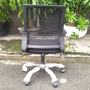 Office Chairs:Office Mesh Chair With Fixed Plastic Arms