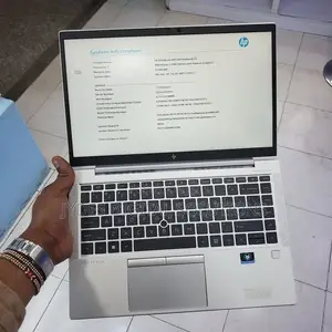 Laptop HP EliteBook 845 G8 16GB AMD Ryzen 5 SSD 256GB