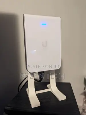 Ubiquiti Unifi U6 in-Wall Access Point